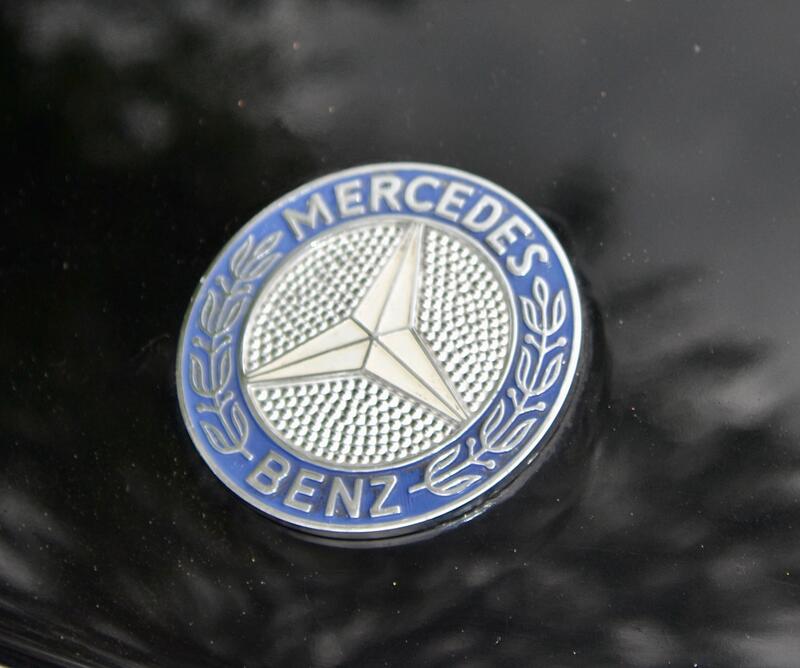MERCEDES-BENZ SL CLASS