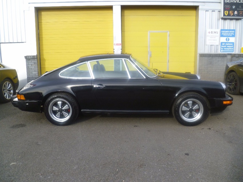 PORSCHE 911 CLASSIC