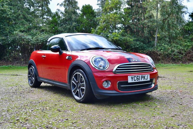 View MINI COUPE 1.6 Cooper Coupe
