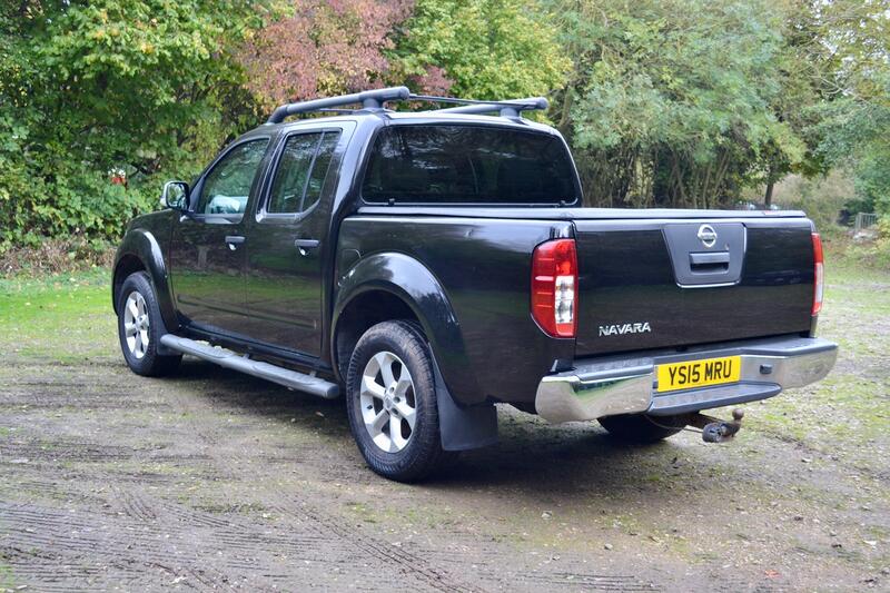 NISSAN NAVARA