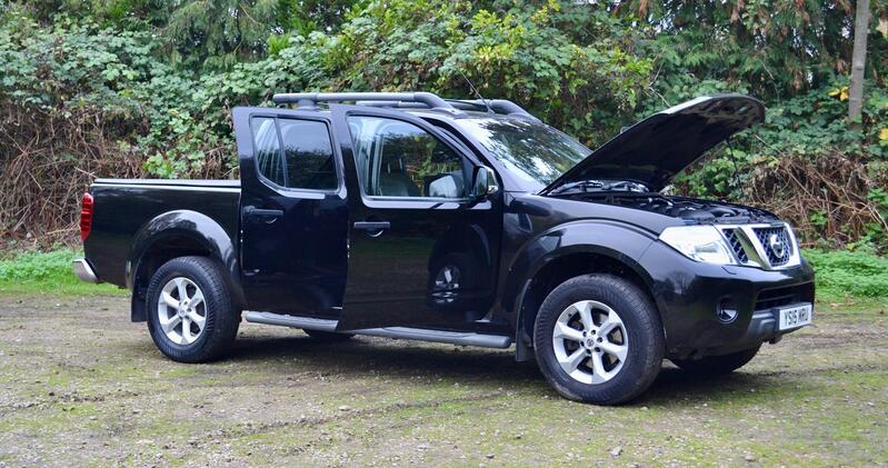 NISSAN NAVARA