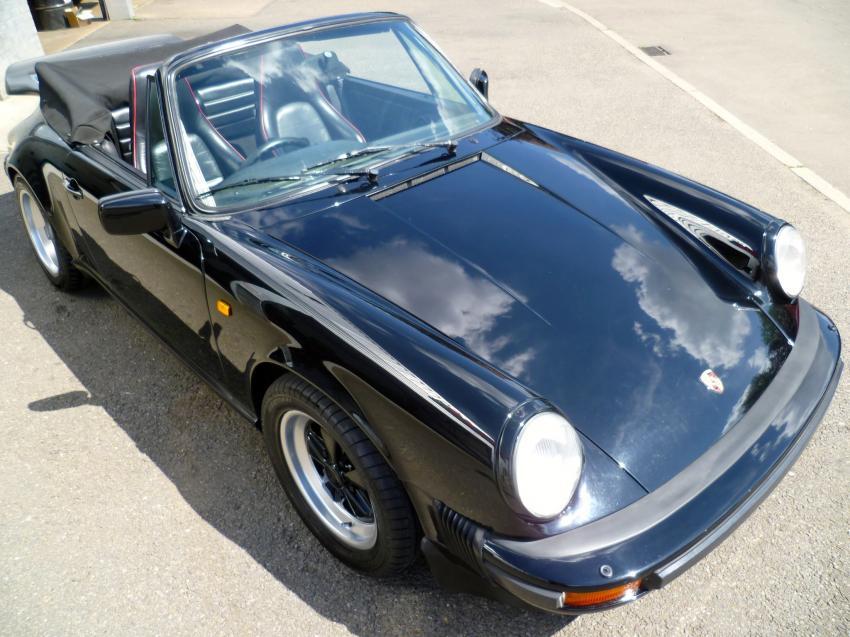 PORSCHE 911 CLASSIC