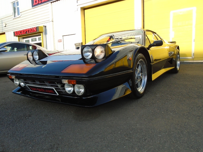 FERRARI 512