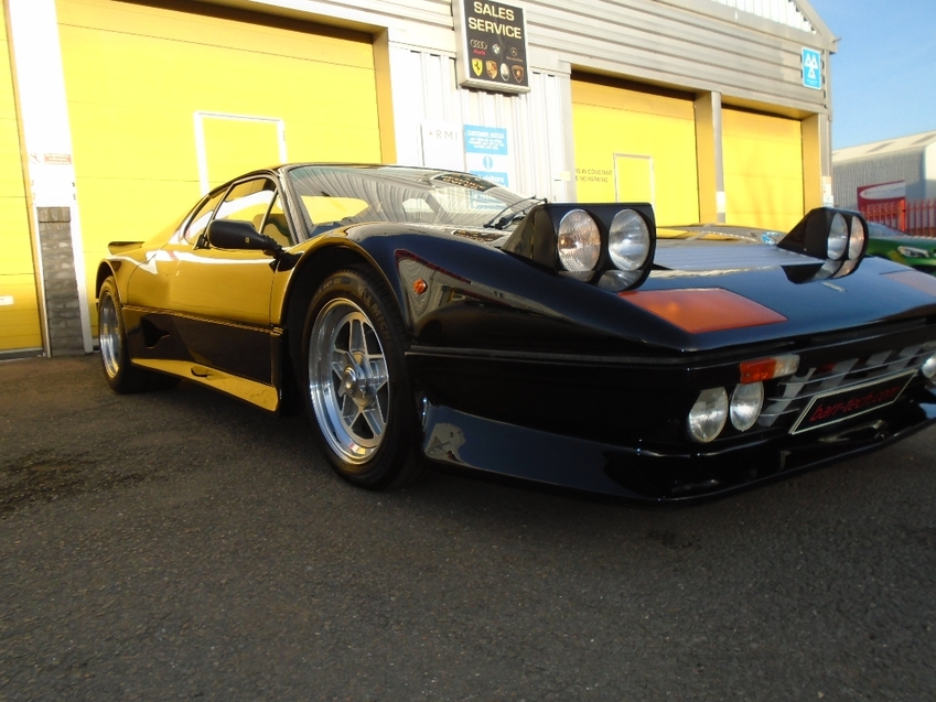 FERRARI 512