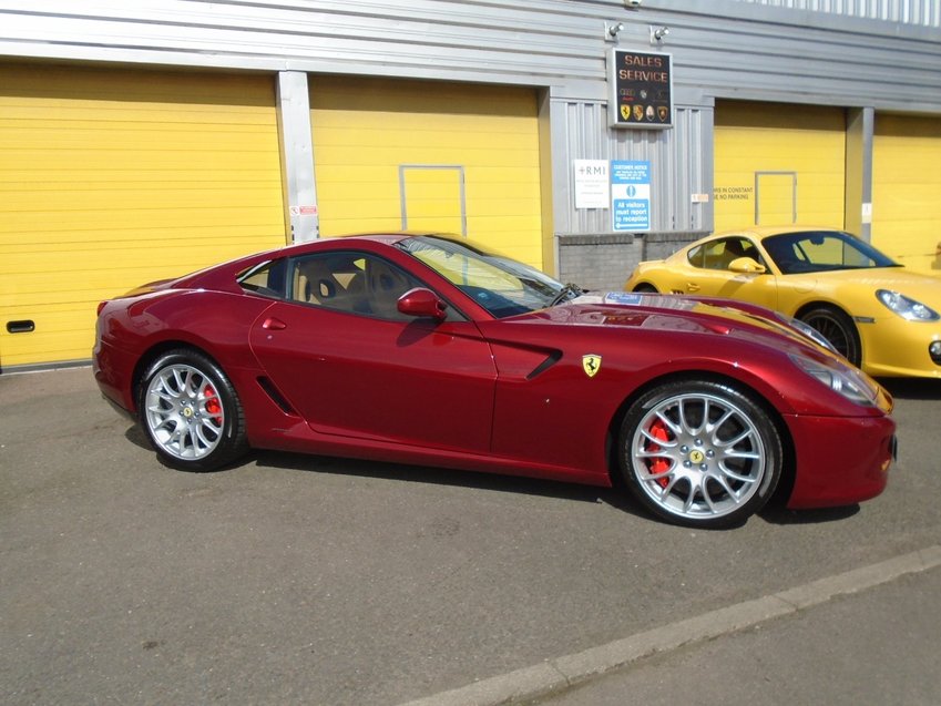 FERRARI 599