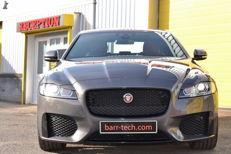 View JAGUAR XF D V6 S