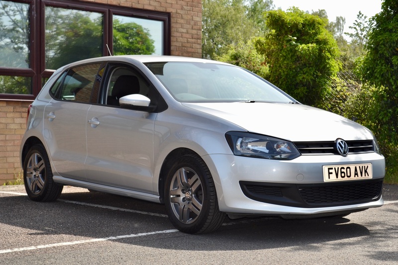 View VOLKSWAGEN POLO S