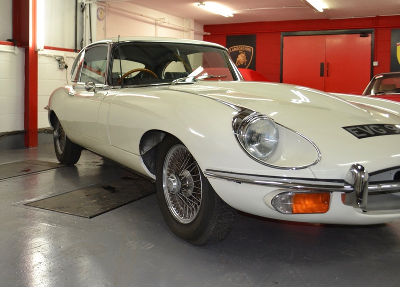 JAGUAR E-TYPE