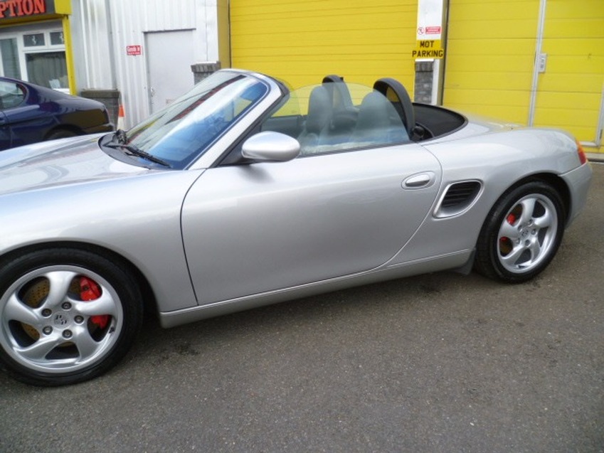 PORSCHE BOXSTER 986